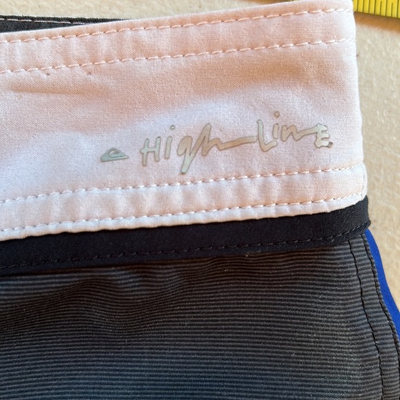 Quicksilver Board Short (31) - Picture 6 of 13